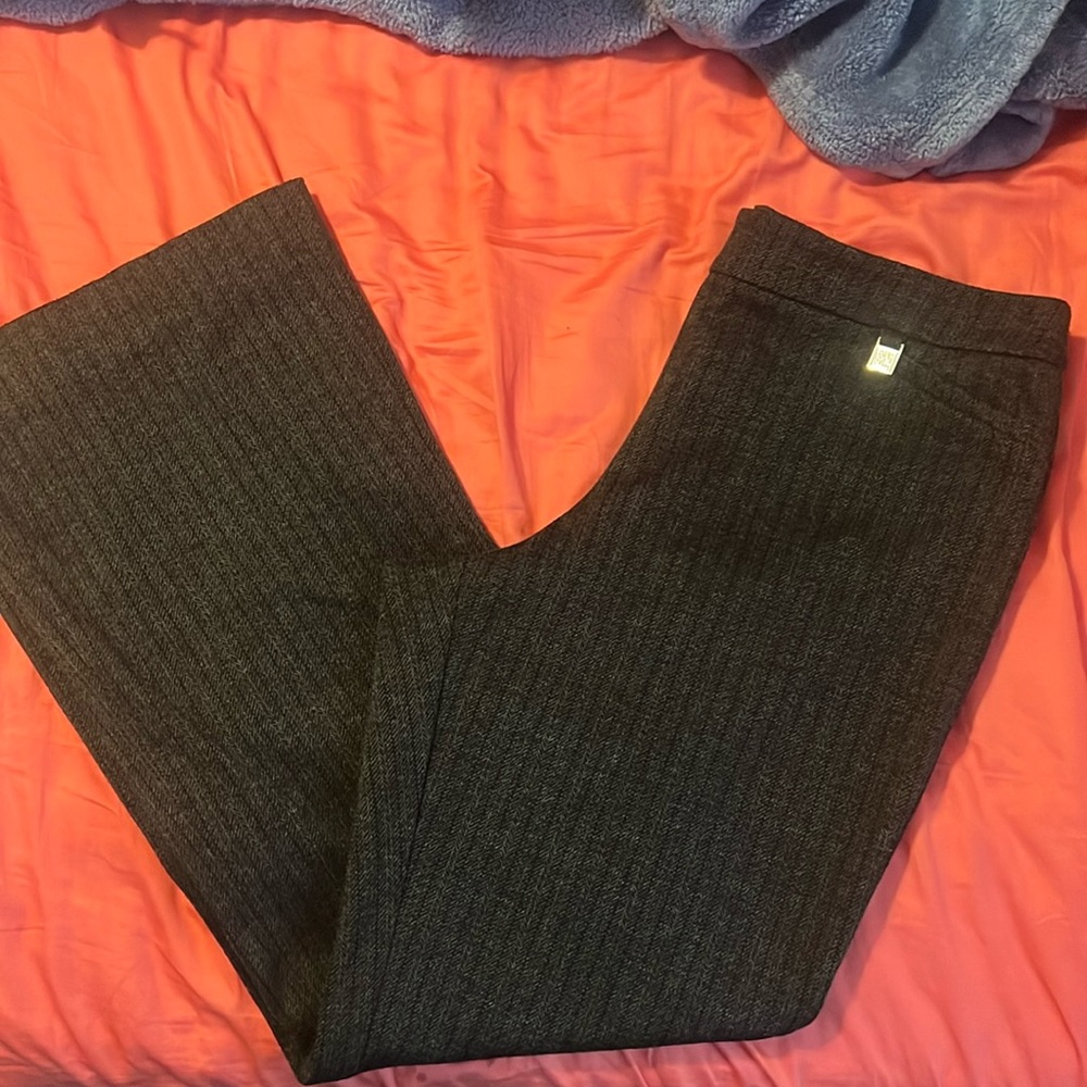 New York & Company Pull-On Size Large Pants. Black/Grey Stripe